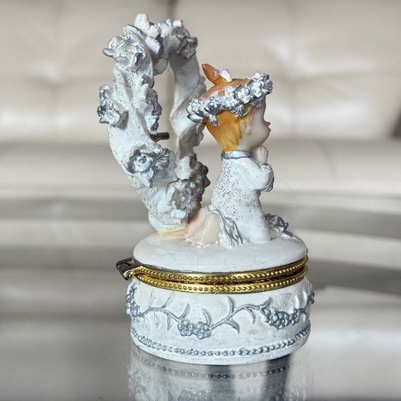 Vintage Cute Jewelry Box 😇 💖 - Picture 3 of 4